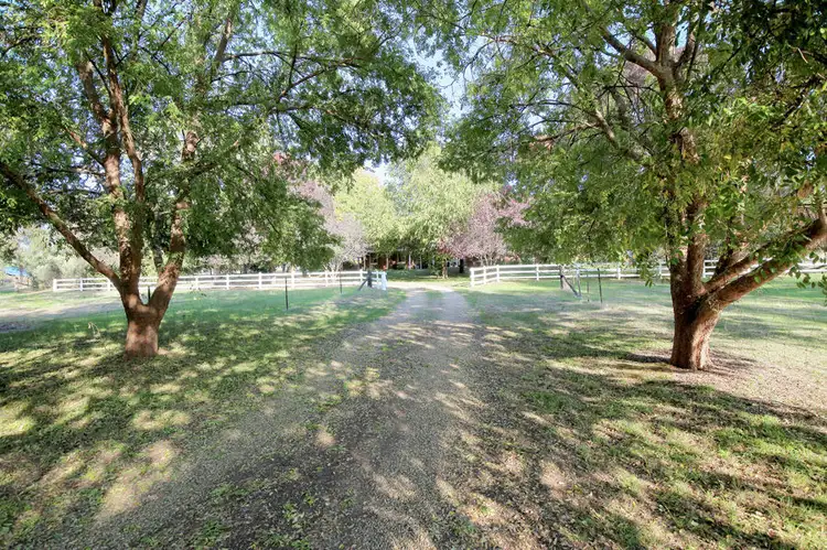 Second view of Homely house listing, 10 Norman Duck Avenue, San Isidore NSW 2650