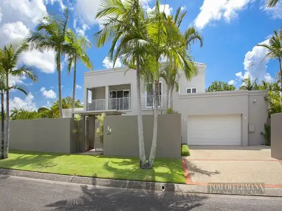 24 Dolphin Cres, Noosaville QLD 4566