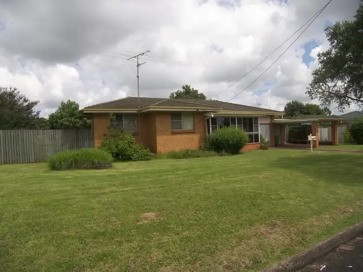 17 Podd Street, Wilsonton QLD 4350