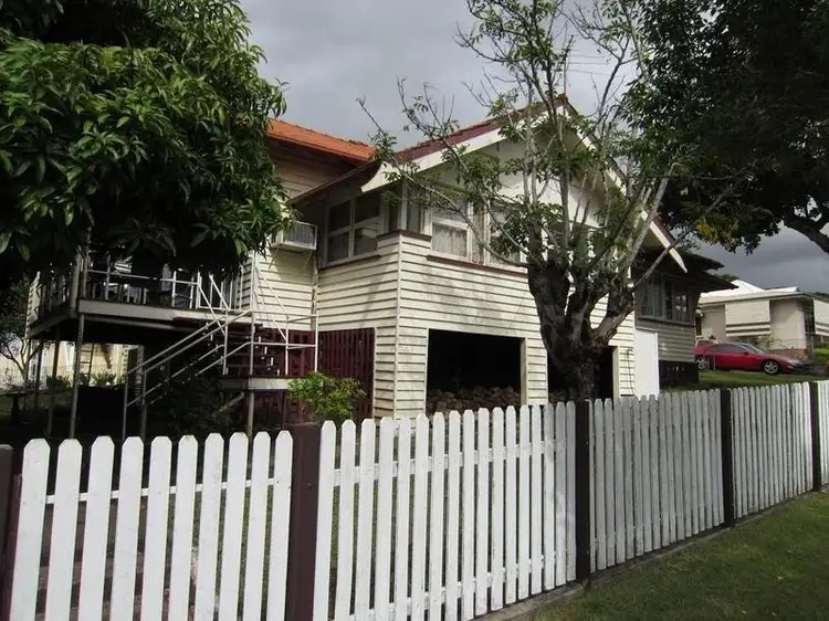 1 Whitehill Road, Newtown QLD 4305