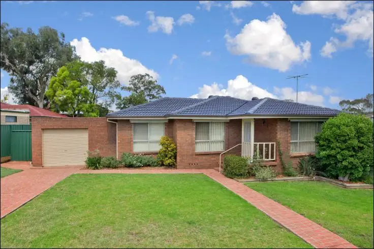 2 Todman Place, St Clair NSW 2759