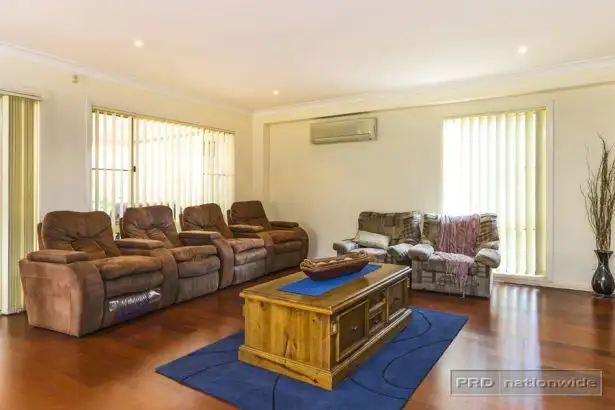 Fifth view of Homely house listing, 2 Cassegrain Close, Eleebana NSW 2282