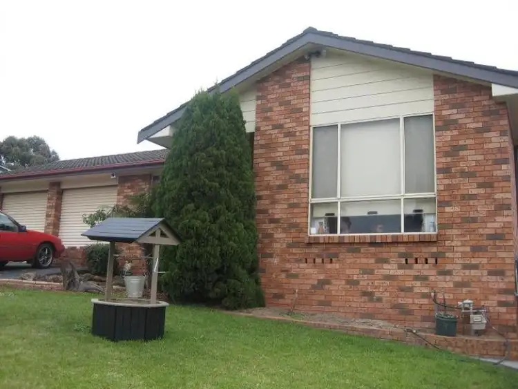 4 PARKINSON Gr, Minchinbury NSW 2770