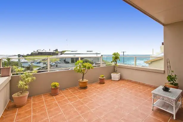 2 Beach Street, Newcastle East NSW 2300