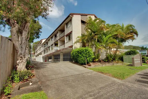 12/28 Miles Street, Coolangatta QLD 4225