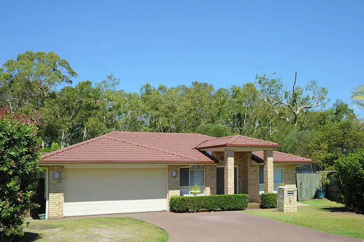 4 Carolyn Court, Little Mountain QLD 4551