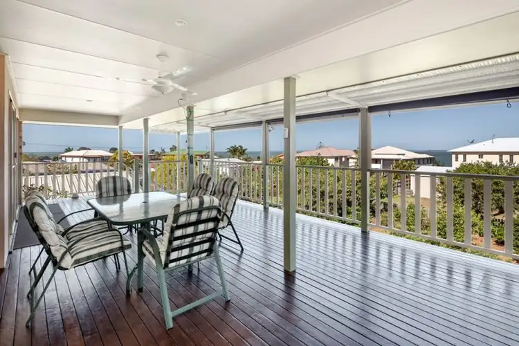 9 Bell Street, Point Vernon QLD 4655