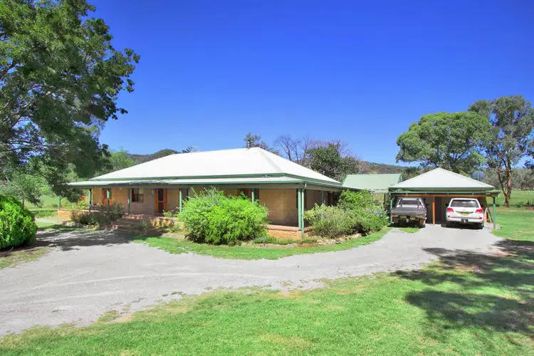 4 Eloura Road, Tamworth NSW 2340