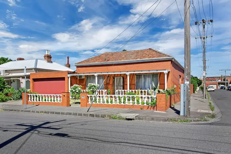 13 DeCarle Street, Brunswick VIC 3056