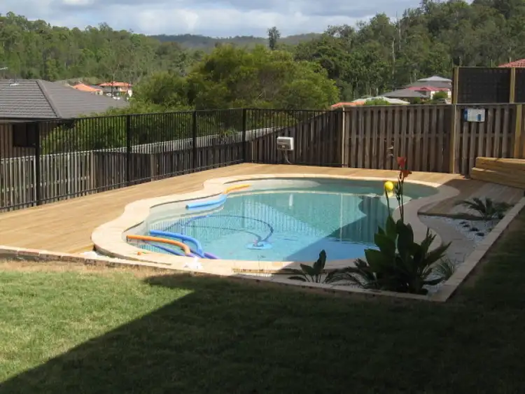 8 WHITLEY ST, Maudsland QLD 4211