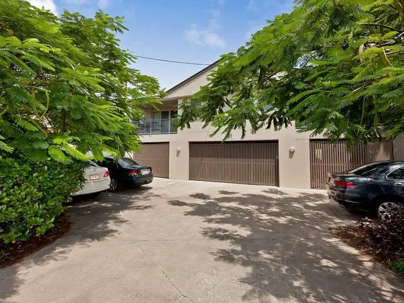 Main view of Homely unit listing, 8/121 Ekibin Road, Annerley QLD 4103