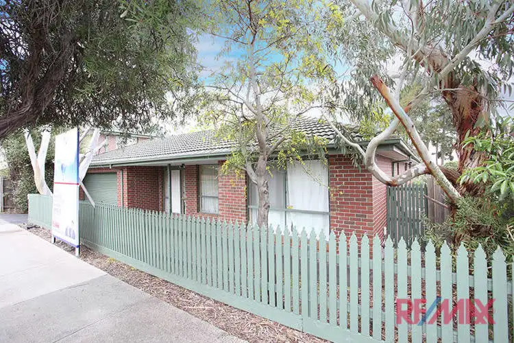 Main view of Homely house listing, 2/4 Prospect Street, Mount Waverley VIC 3149