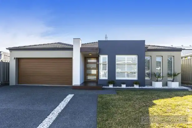 25 Tuckeroo Circuit, Adamstown NSW 2289
