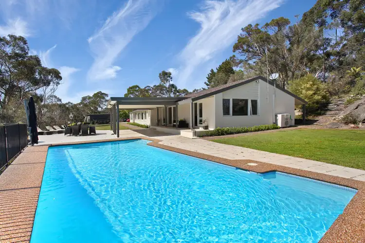 8 Farm Road, Kenthurst NSW 2156