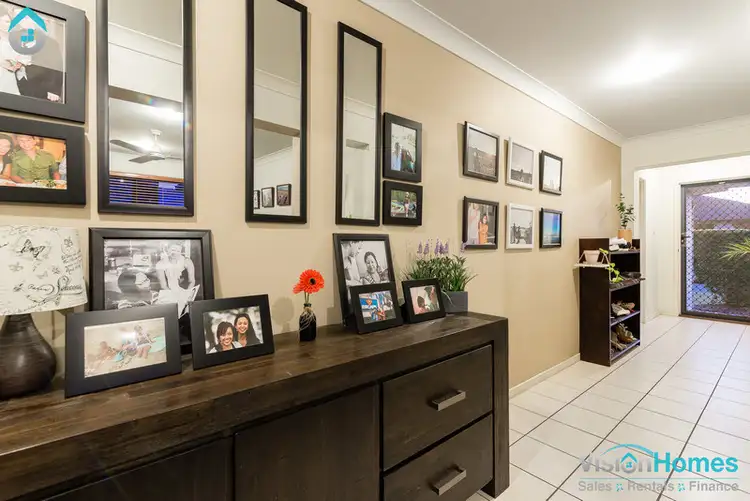 Second view of Homely house listing, 4 Leonie Place, Doolandella QLD 4077