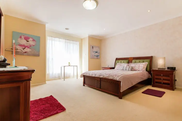 Fifth view of Homely house listing, 33 Oakgrove Drive, Narre Warren South VIC 3805