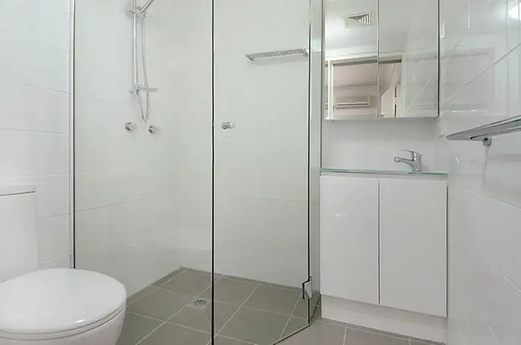 Sixth view of Homely unit listing, 4/102 Pembroke Rd, Coorparoo QLD 4151