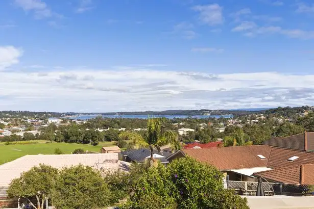 28 Buttermere Drive, Lakelands NSW 2282