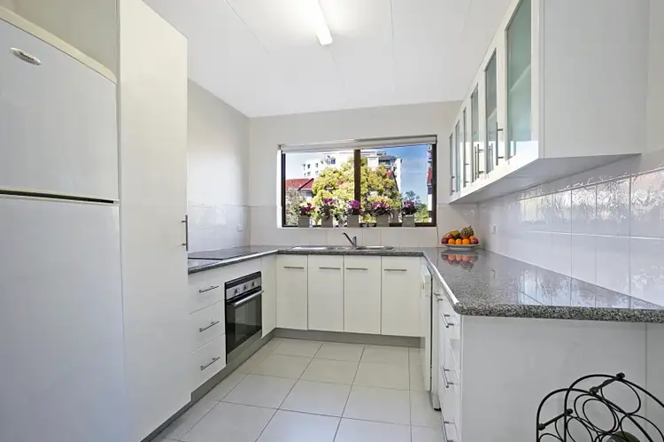 13/12 Patrick Lane, Toowong QLD 4066