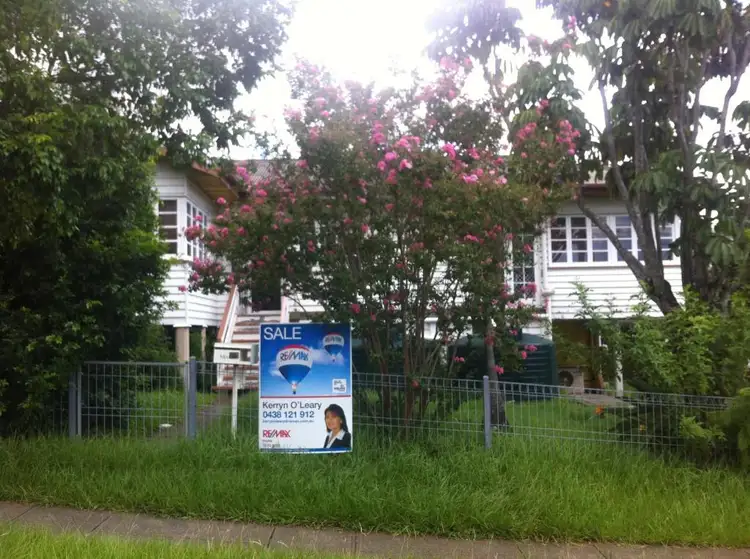 4 Wattle Avenue, Carina QLD 4152