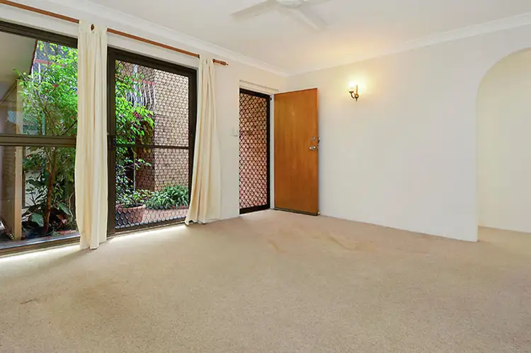Fifth view of Homely unit listing, 2/83 Waldheim St, Annerley QLD 4103