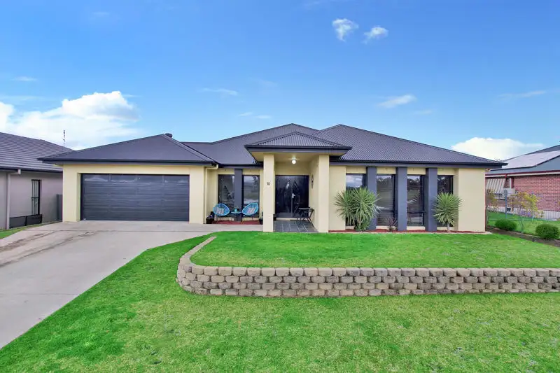 Main view of Homely house listing, 10 Emu Close, Tamworth NSW 2340