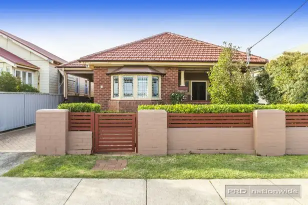 32 Glebe Road, The Junction NSW 2291