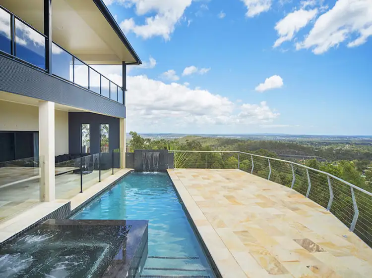 10 Zenith Cres, Pacific Pines QLD 4211