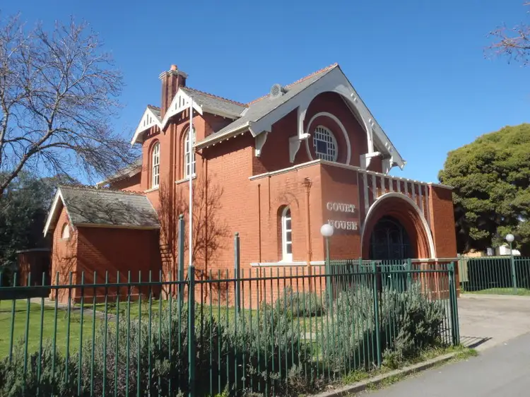 99 Binney Street, Euroa VIC 3666