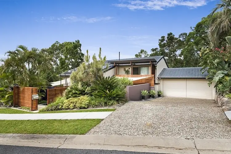 24 Stralock Street, Chapel Hill QLD 4069