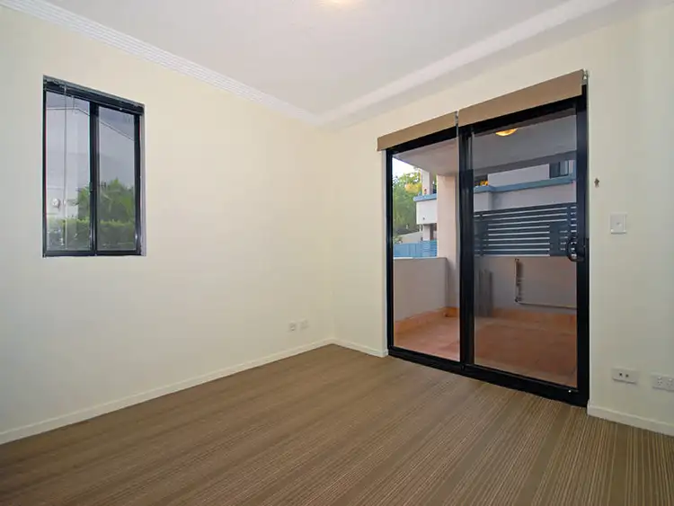 Sixth view of Homely apartment listing, 4B/26 Parish Street, Spring Hill QLD 4000
