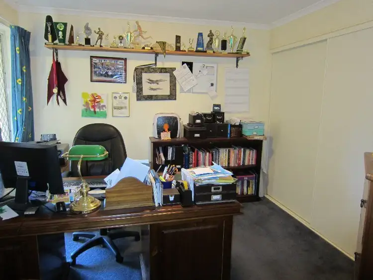 Seventh view of Homely house listing, 4 Chelsea Close, Flinders View QLD 4305
