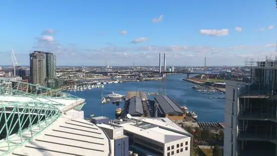 2012/673 La Trobe Street, Docklands VIC 3008