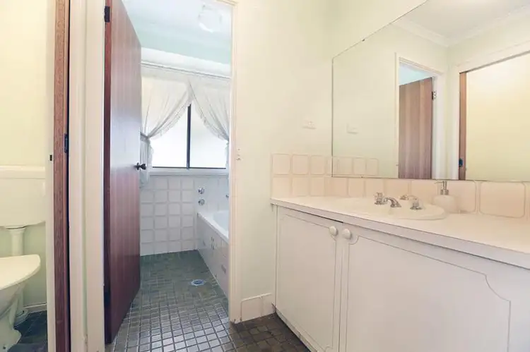 Sixth view of Homely house listing, 121 McFarlane Drive, Minchinbury NSW 2770