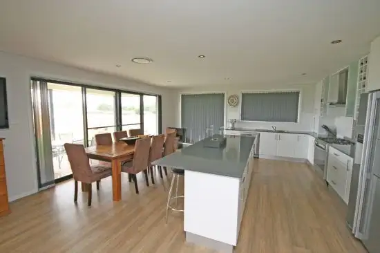 Sixth view of Homely house listing, 2 John Stuart Close, Tamworth NSW 2340