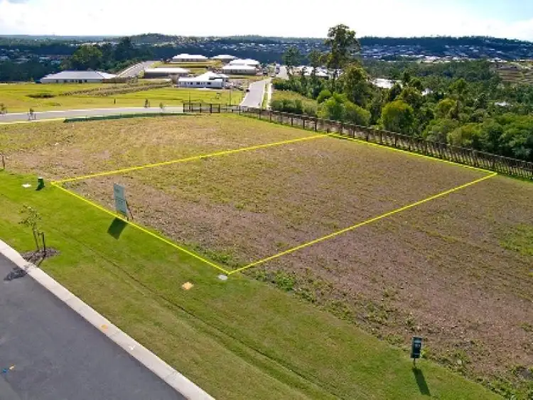 44 Fletcher Crescent, Pacific Pines QLD 4211