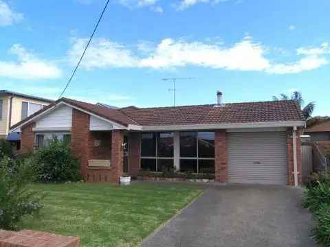 15 Spies Avenue, Greenwell Point NSW 2540