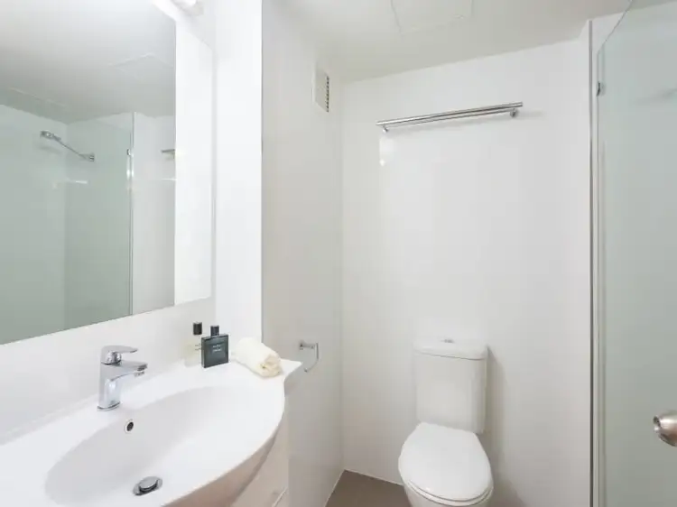 Sixth view of Homely unit listing, 4/69 Leichhardt Street, Spring Hill QLD 4000