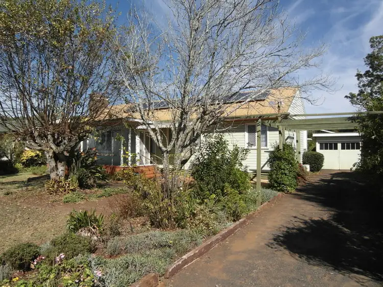 8 Sybyl Street, Harristown QLD 4350