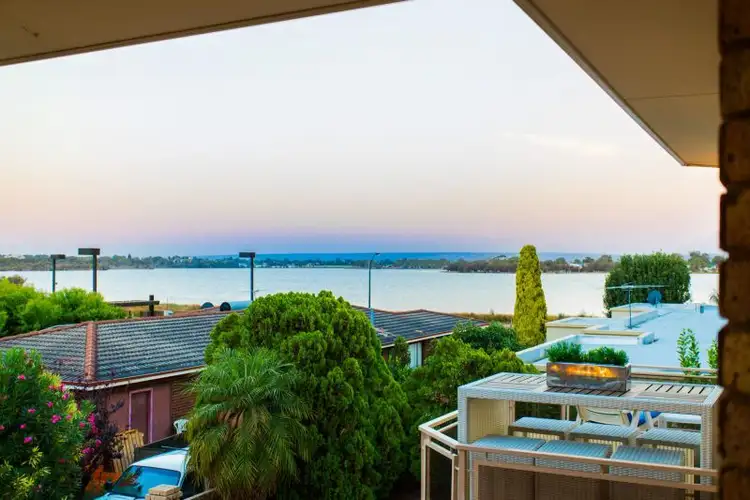 18A SALTER POINT PARADE, Salter Point WA 6152