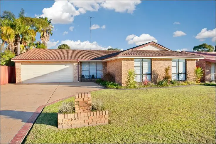 8 Clyde Avenue, St Clair NSW 2759