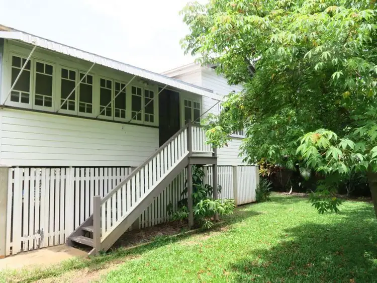 21 Hall Street, Edge Hill QLD 4870