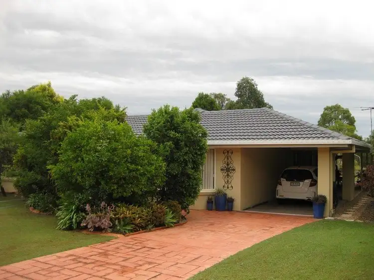 28 Flame Tree Court, Walloon QLD 4306