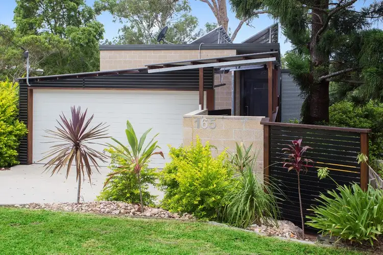 165 Chapel Hill Road, Chapel Hill QLD 4069