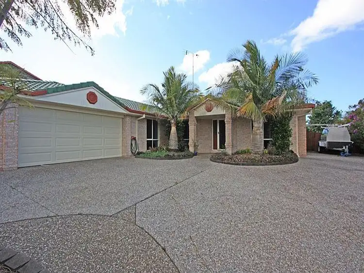 9 Heatons Crescent, Pacific Pines QLD 4211