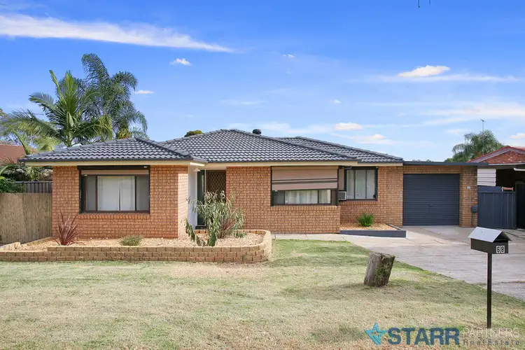 68 Shadlow Crescent, St Clair NSW 2759