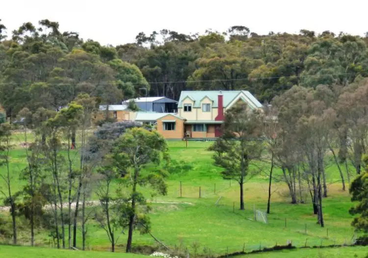 2750 Colac Road, Dereel VIC 3352