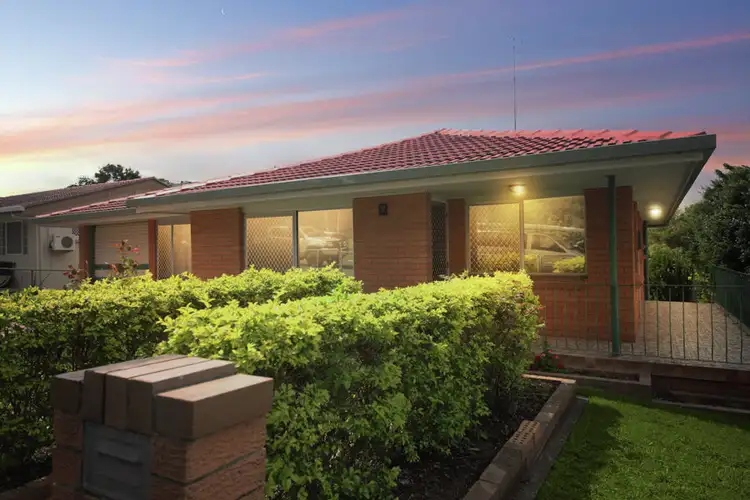 7 Honeysuckle Street, Mansfield QLD 4122