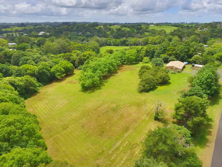 99 Dixon Ave, Maleny QLD 4552