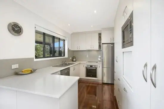 Fifth view of Homely house listing, 33 Honeysuckle Street, Mansfield QLD 4122